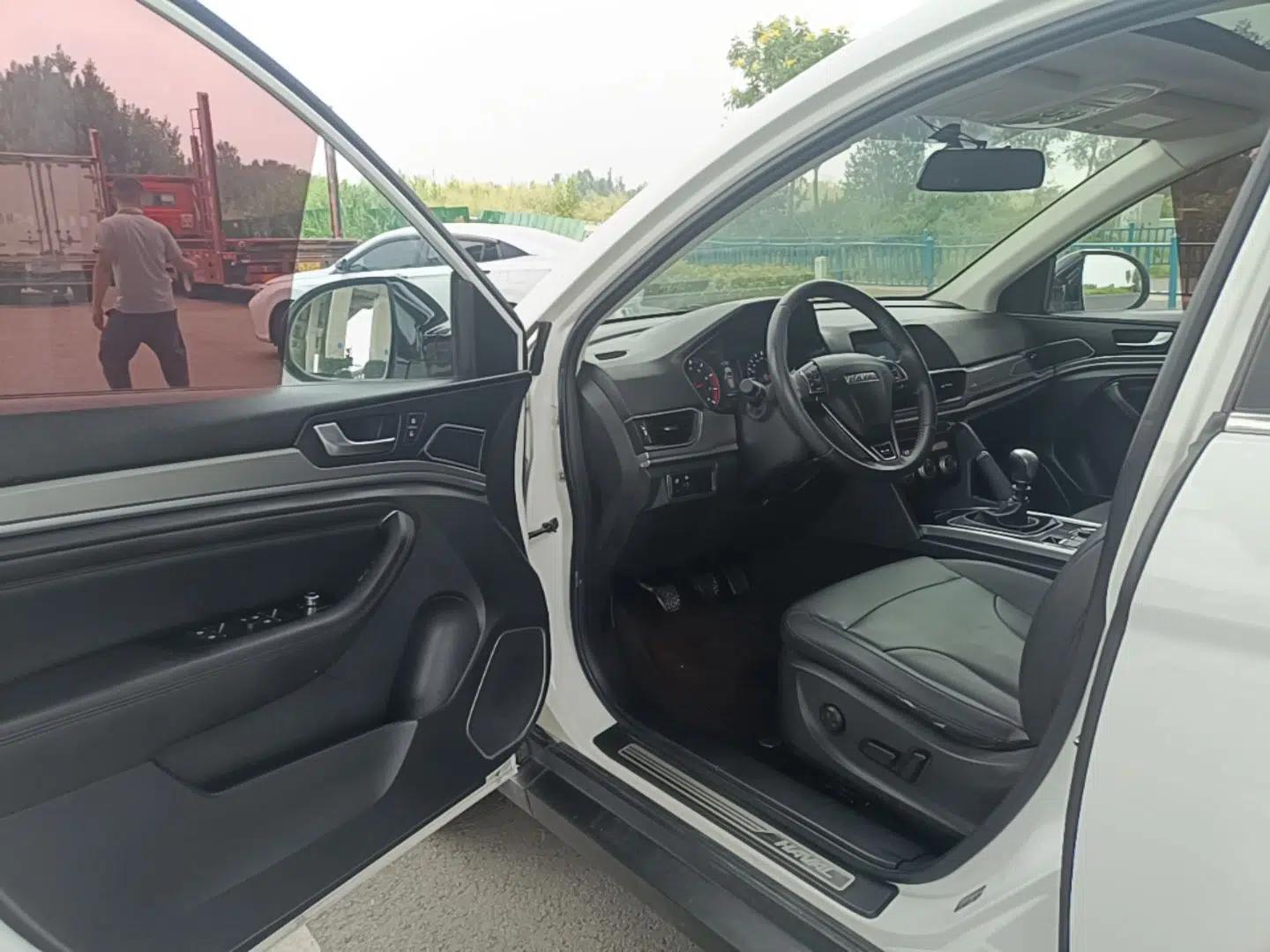 Haval H6 2018 Blue Label Sport Edition 1.5T Manual Two-Wheel Drive Elite Model — миниатюра 18
