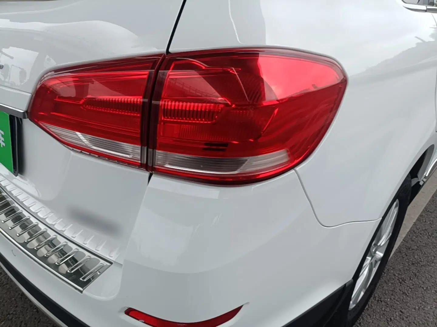 Haval H6 2018 Blue Label Sport Edition 1.5T Manual Two-Wheel Drive Elite Model — миниатюра 9