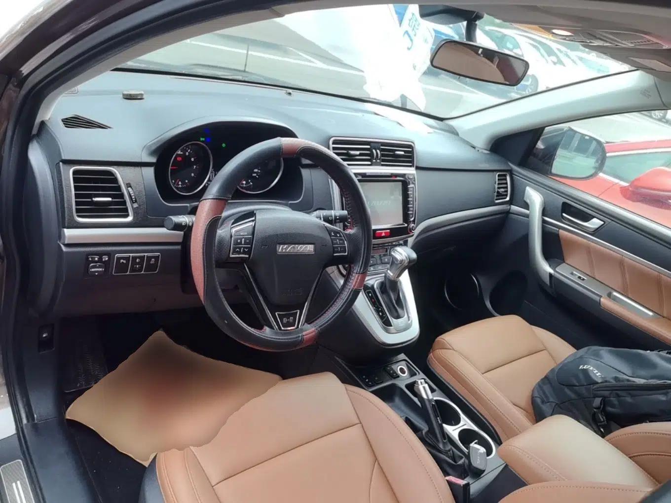 Haval H6 2015 Sport Edition 1.5T Automatic Two-Wheel Drive Luxury Model — миниатюра 12