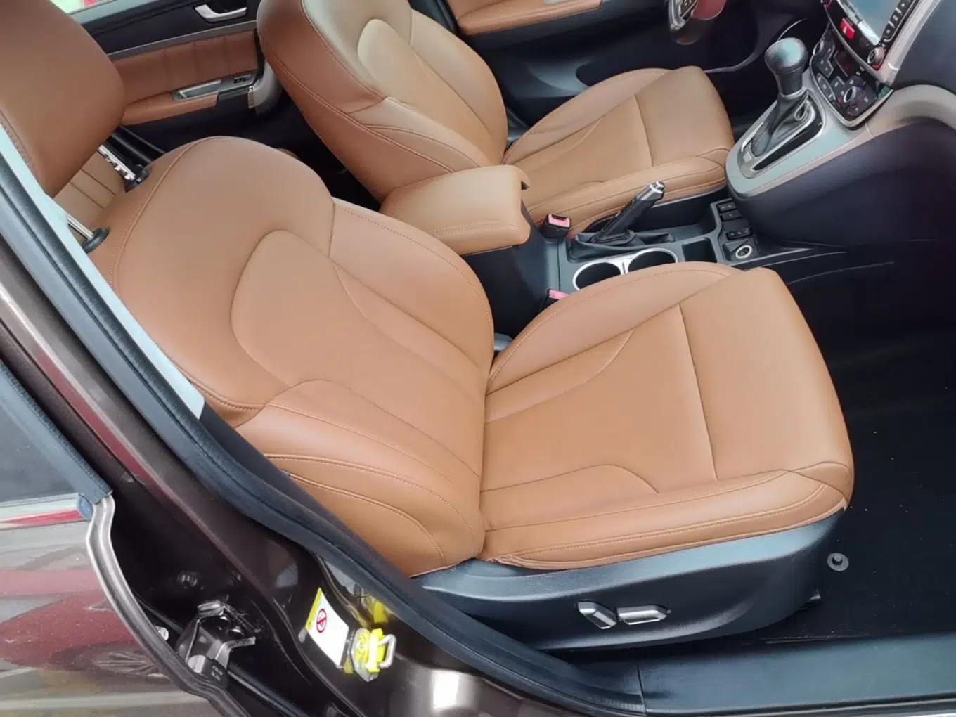 Haval H6 2015 Sport Edition 1.5T Automatic Two-Wheel Drive Luxury Model — миниатюра 19