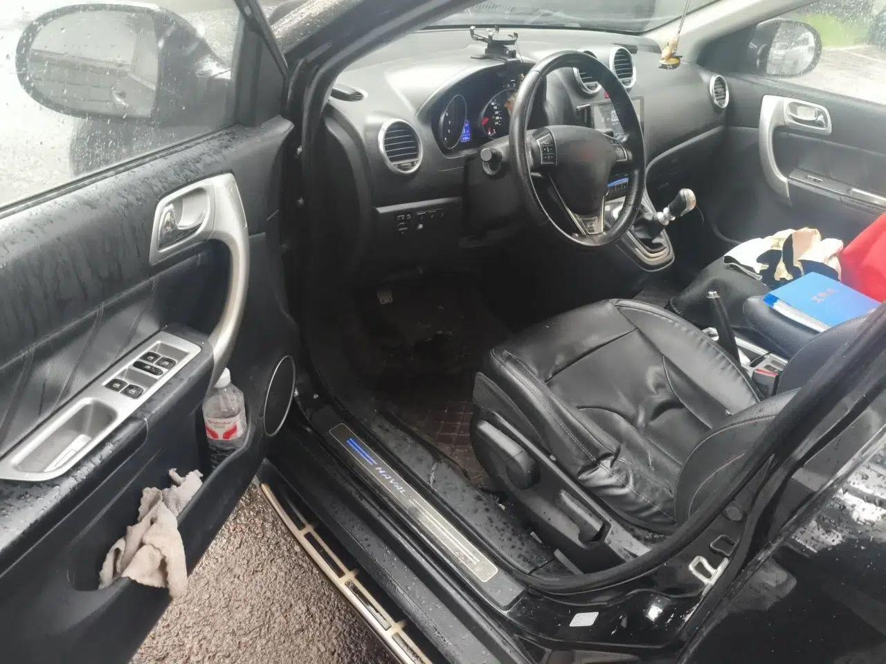 Haval H6 2012 1.5T Manual Two-Wheel Drive Elite Model — миниатюра 16