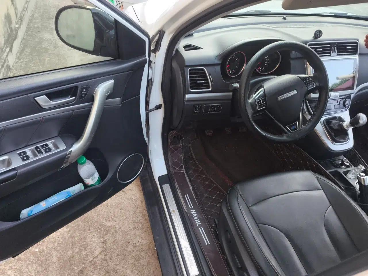 Haval H6 2017 Blue Label Sport Edition 1.5T Manual Two-Wheel Drive Elite Model — миниатюра 16