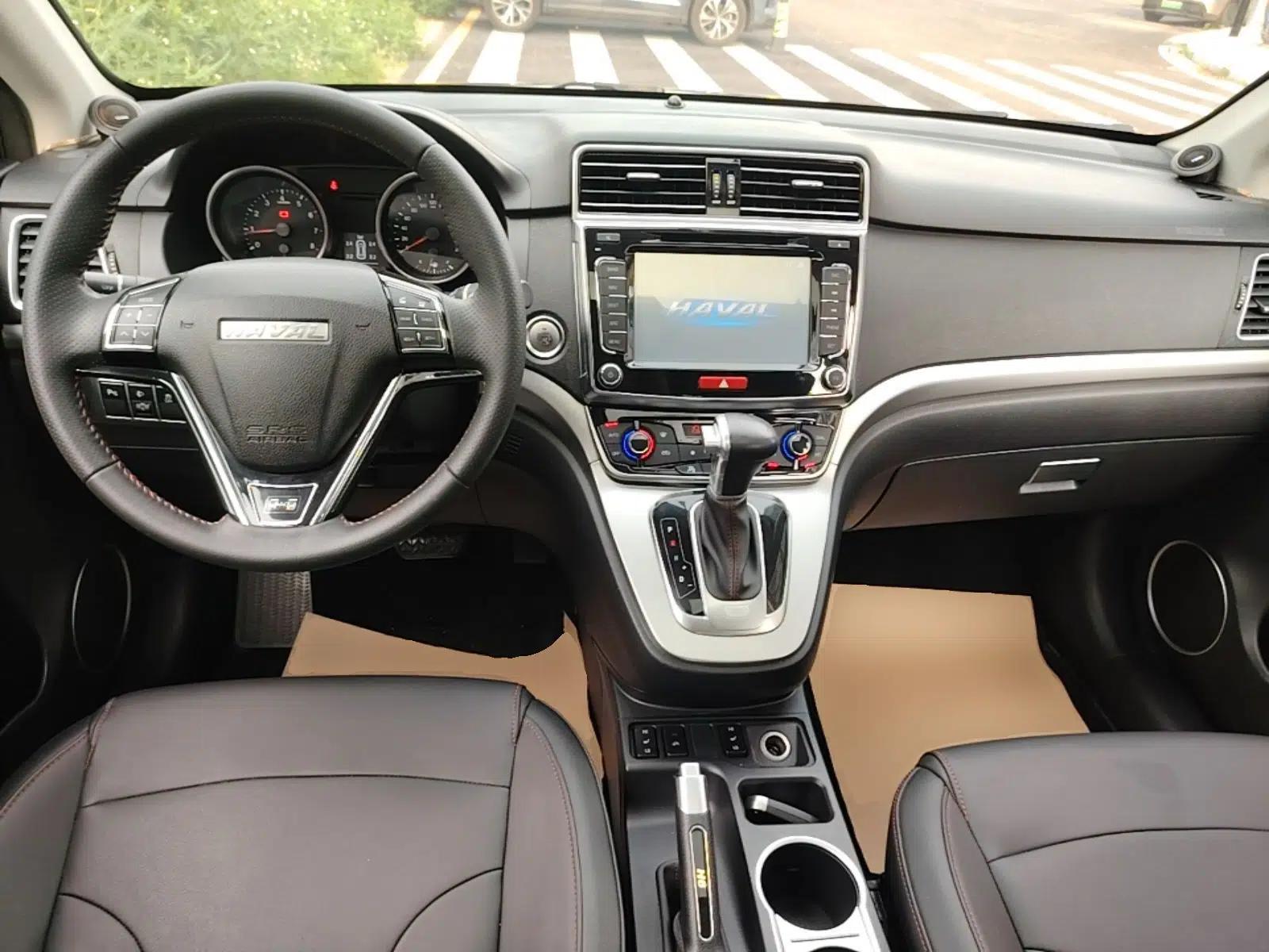 Haval H6 2017 Red-Label Sport Edition 1.5T Automatic Two-Wheel Drive Luxury Model — миниатюра 17