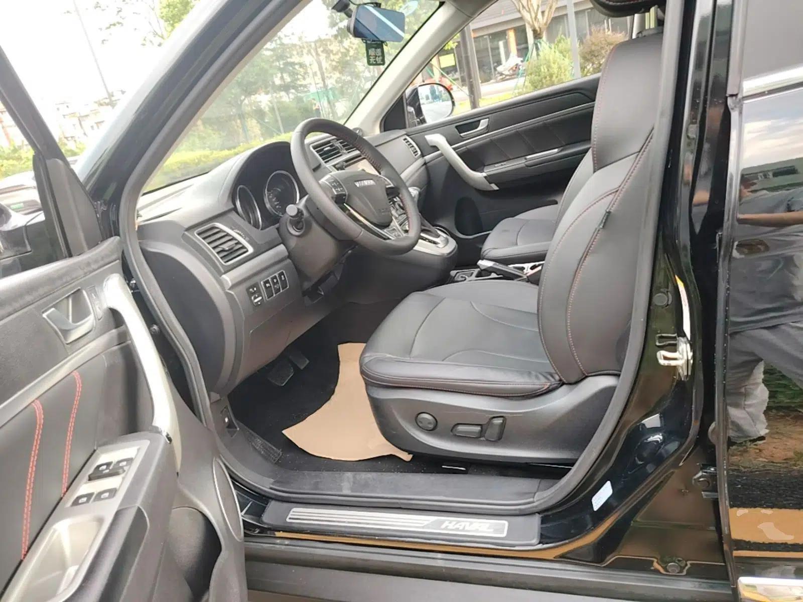 Haval H6 2017 Red-Label Sport Edition 1.5T Automatic Two-Wheel Drive Luxury Model — миниатюра 22