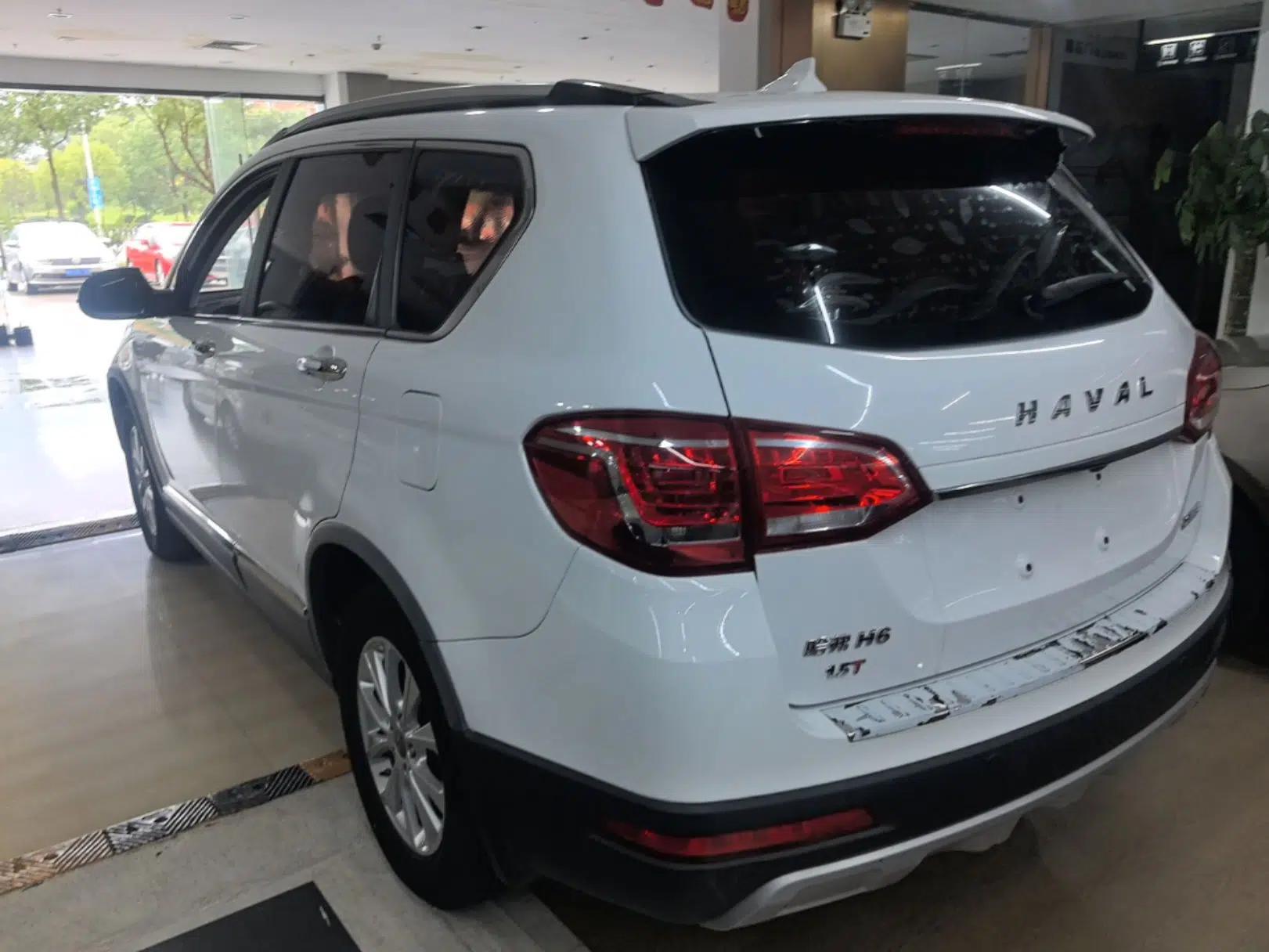 Haval H6 2018 Red-Label Sport Edition 1.5T Automatic Two-Wheel Drive Elite Model — миниатюра 4