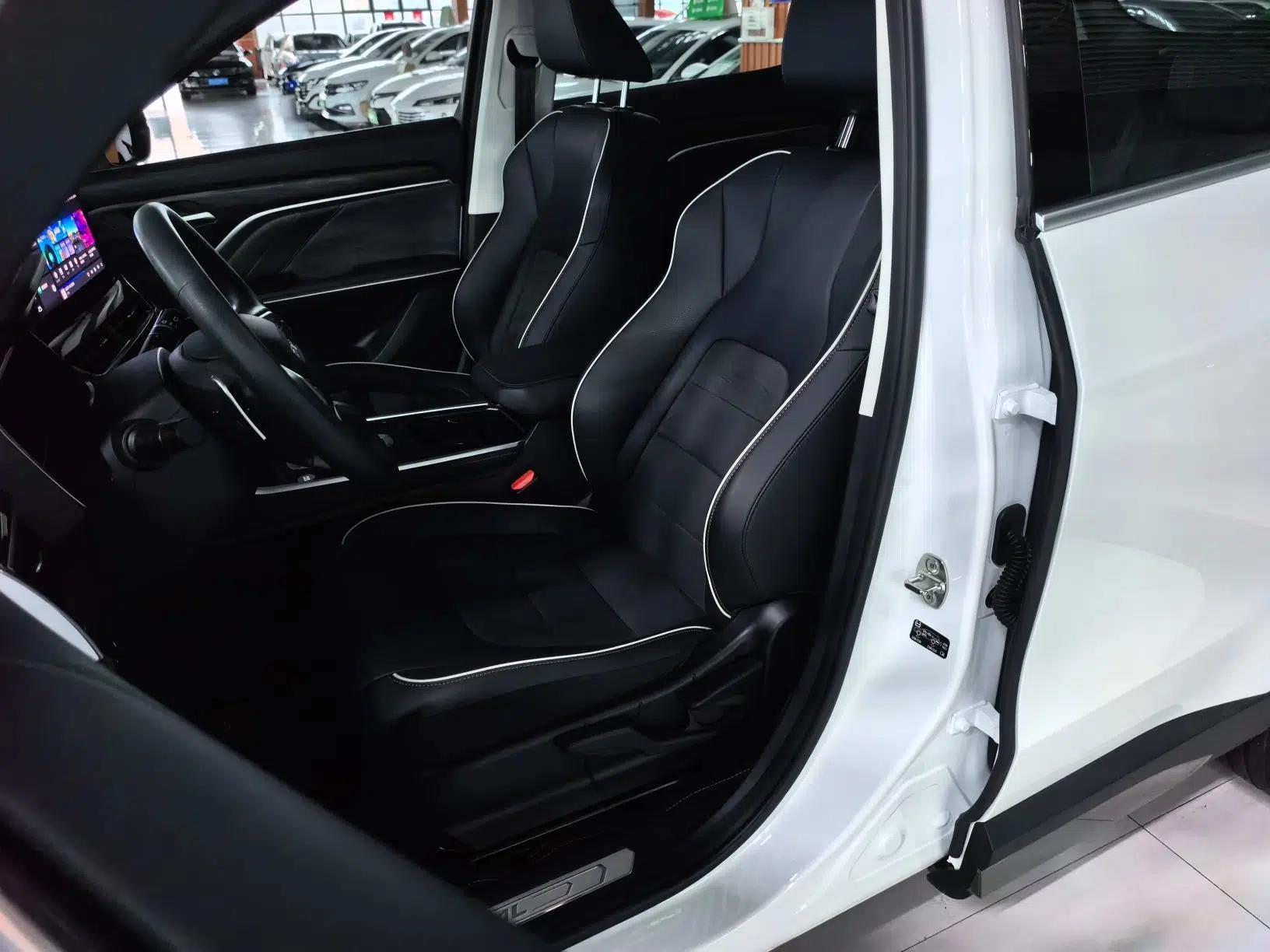 Haval H6 2023 National Trend Edition 1.5T Automatic Urban Version — миниатюра 13
