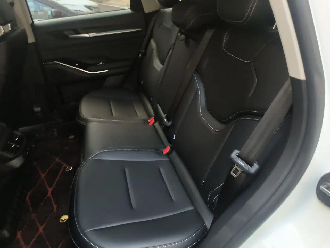 Haval H6 2024 1.5T Two-Wheel-Drive Classic Edition — миниатюра 17