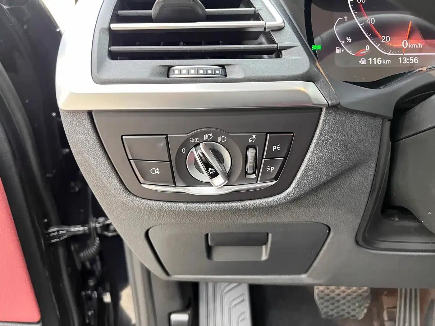 BMW X3 2023 xDrive30i Leading Edition M Sport Package — миниатюра 21