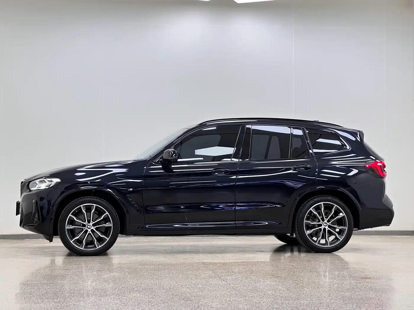 BMW X3 2023 xDrive30i Leading Edition M Sport Package — миниатюра 4
