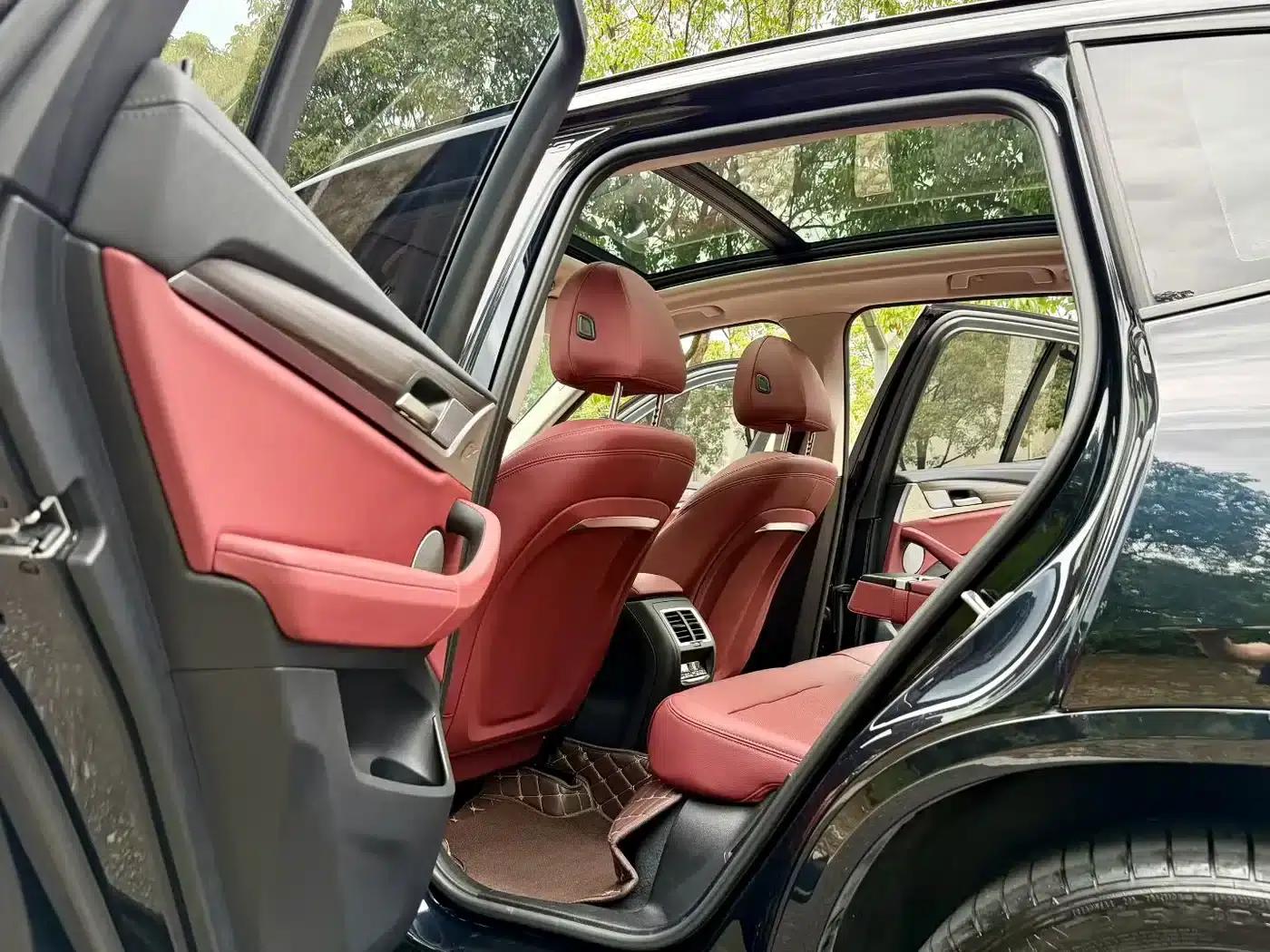 BMW X3 2023 xDrive30i Leading Edition M Sport Package — миниатюра 4