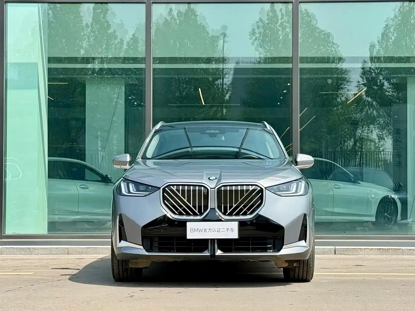 BMW X3 2025 xDrive30L Luxury M Sport Package — миниатюра 4