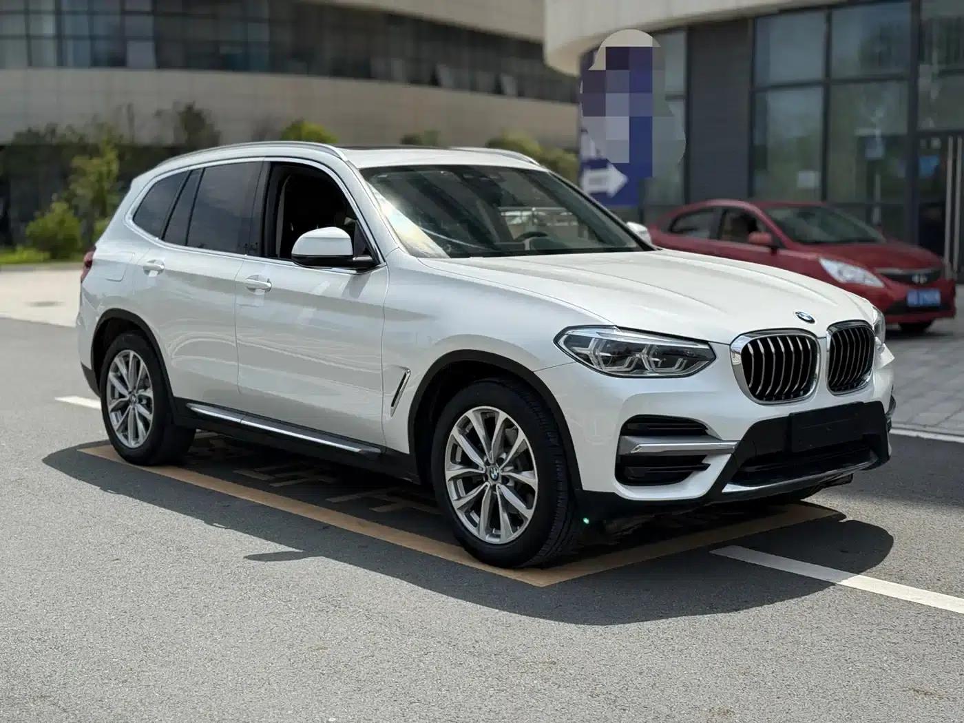 BMW X3 2021 xDrive25i Luxury Package — миниатюра 3