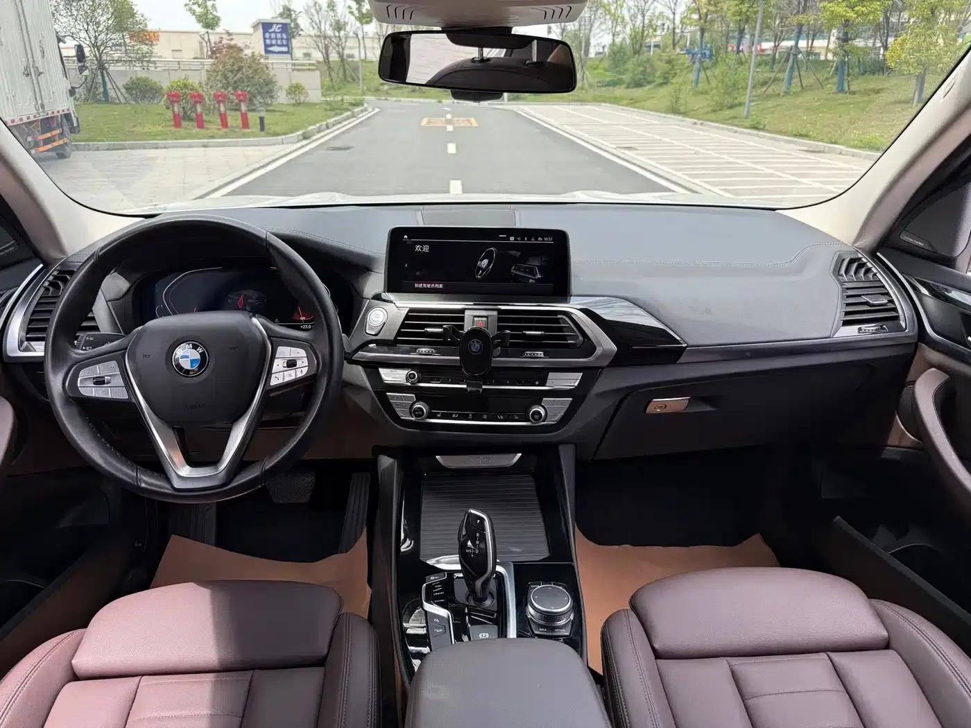 BMW X3 2021 xDrive25i Luxury Package — миниатюра 5