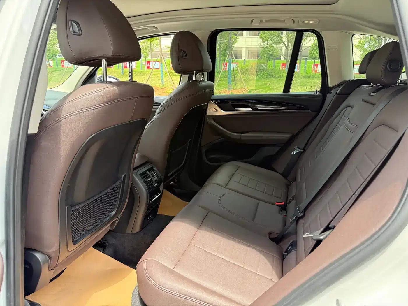 BMW X3 2021 xDrive25i Luxury Package — миниатюра 6