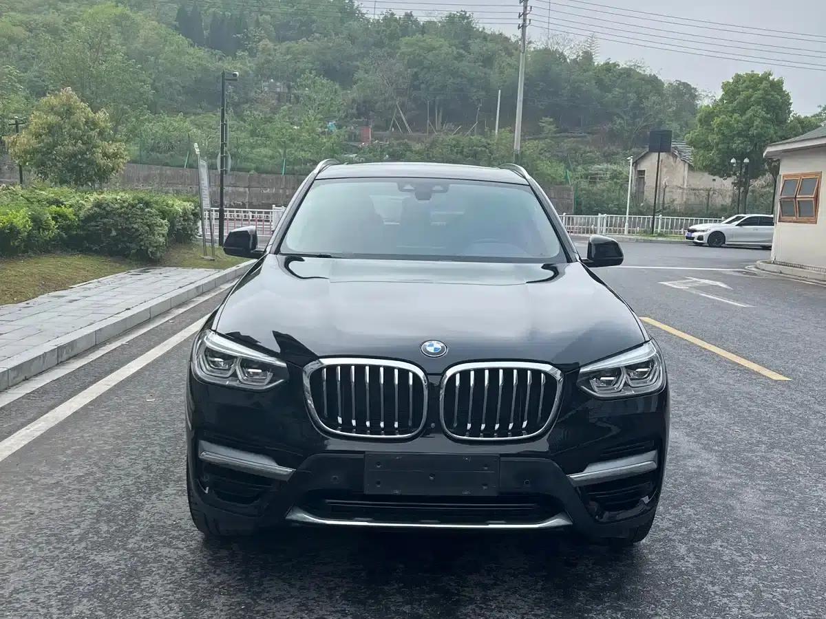 BMW X3 2021 xDrive28i Luxury Package — миниатюра 2