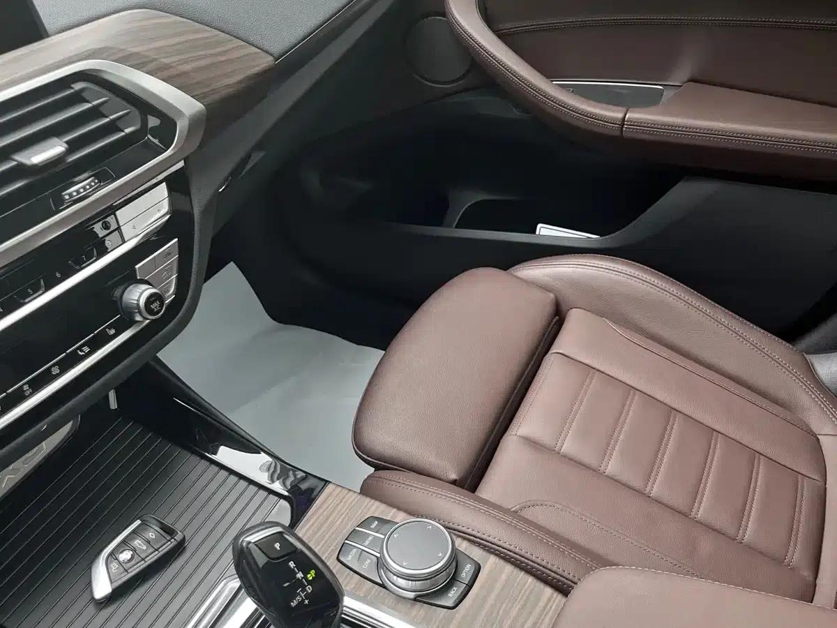 BMW X3 2021 xDrive28i Luxury Package — миниатюра 9