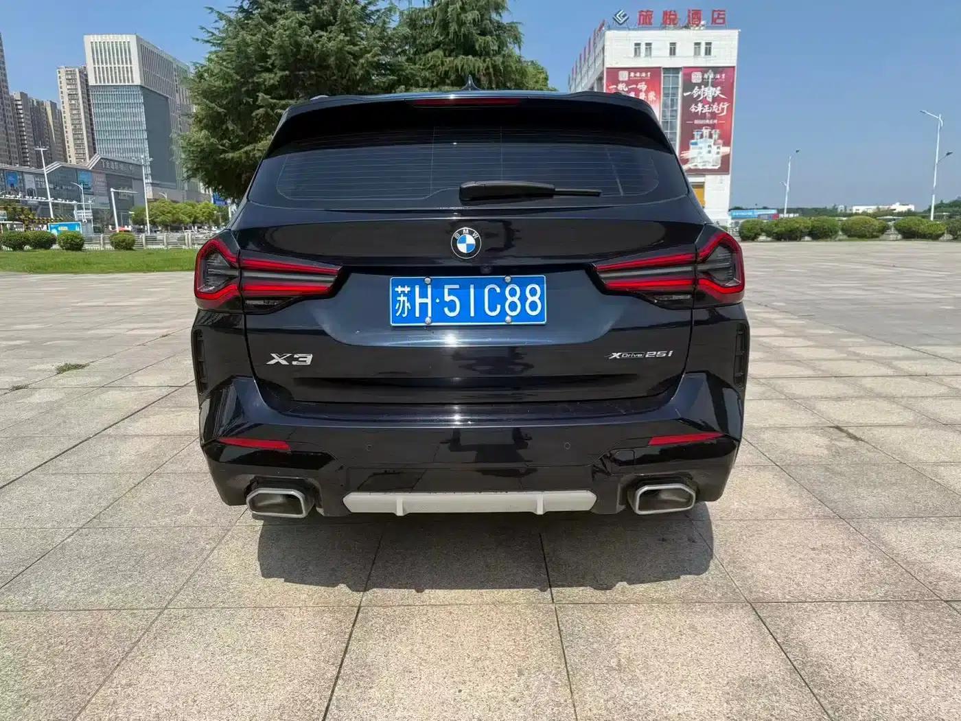 2022 BMW X3 xDrive25i M Sport Package — миниатюра 8