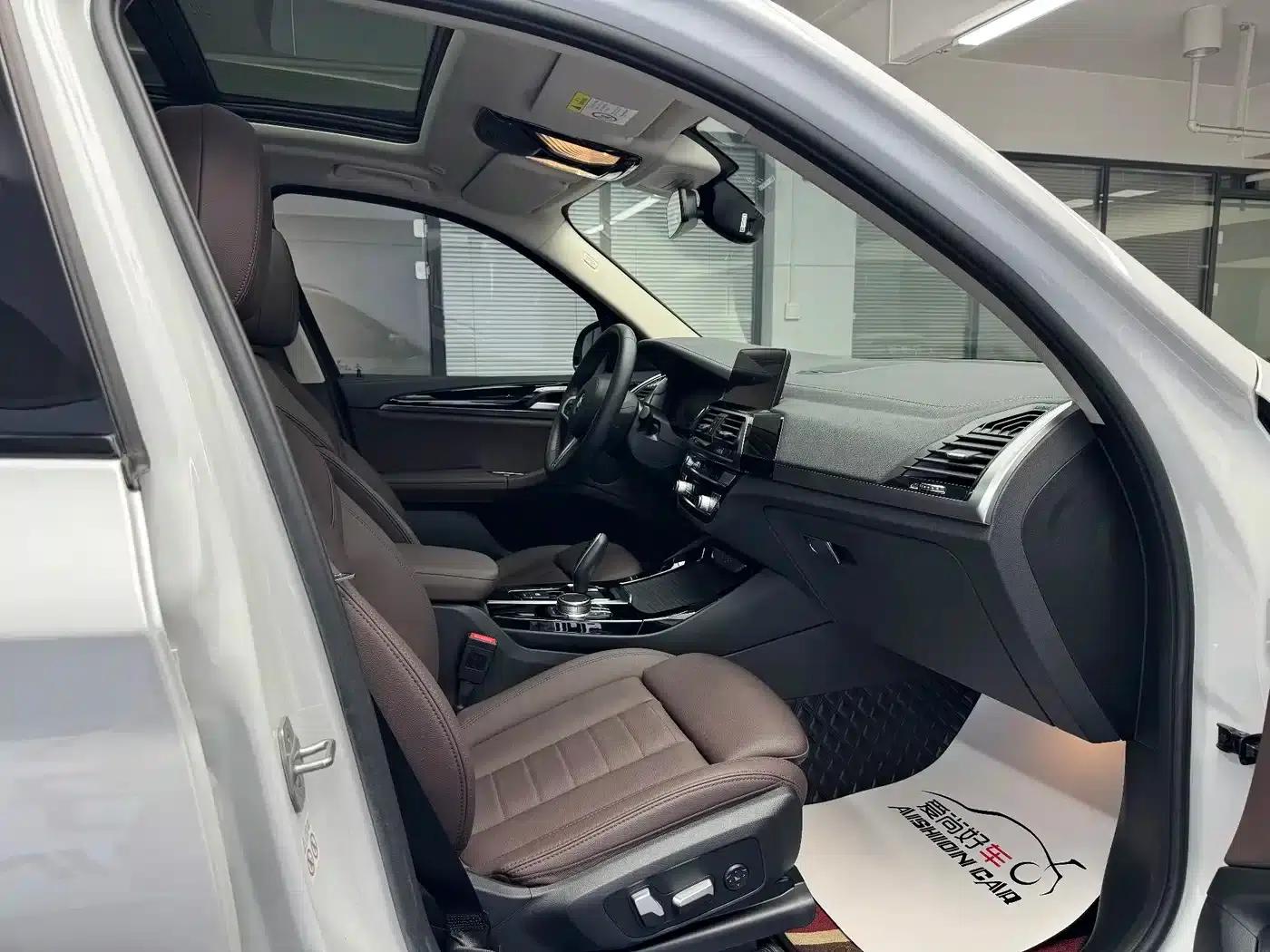 BMW X3 2021 xDrive25i M Sport Package — миниатюра 10