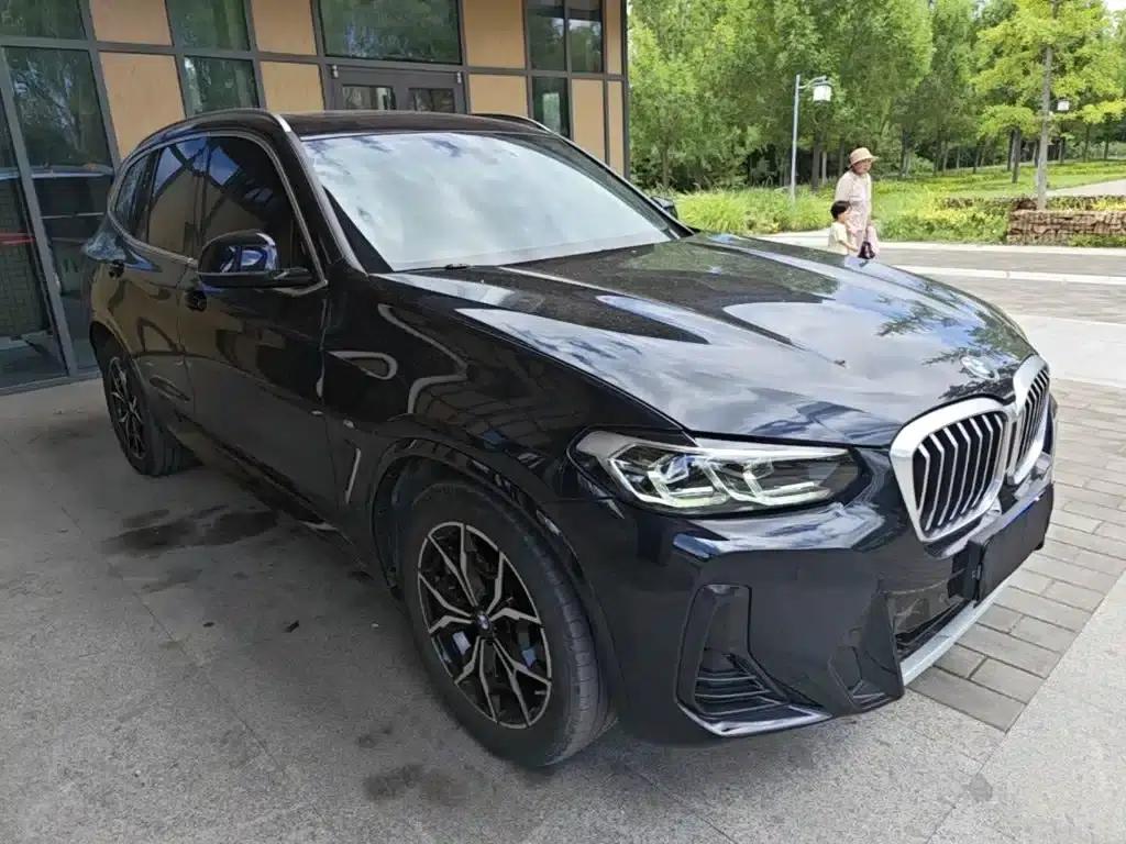 2023 BMW X3 xDrive25i M Sport Package — миниатюра 4