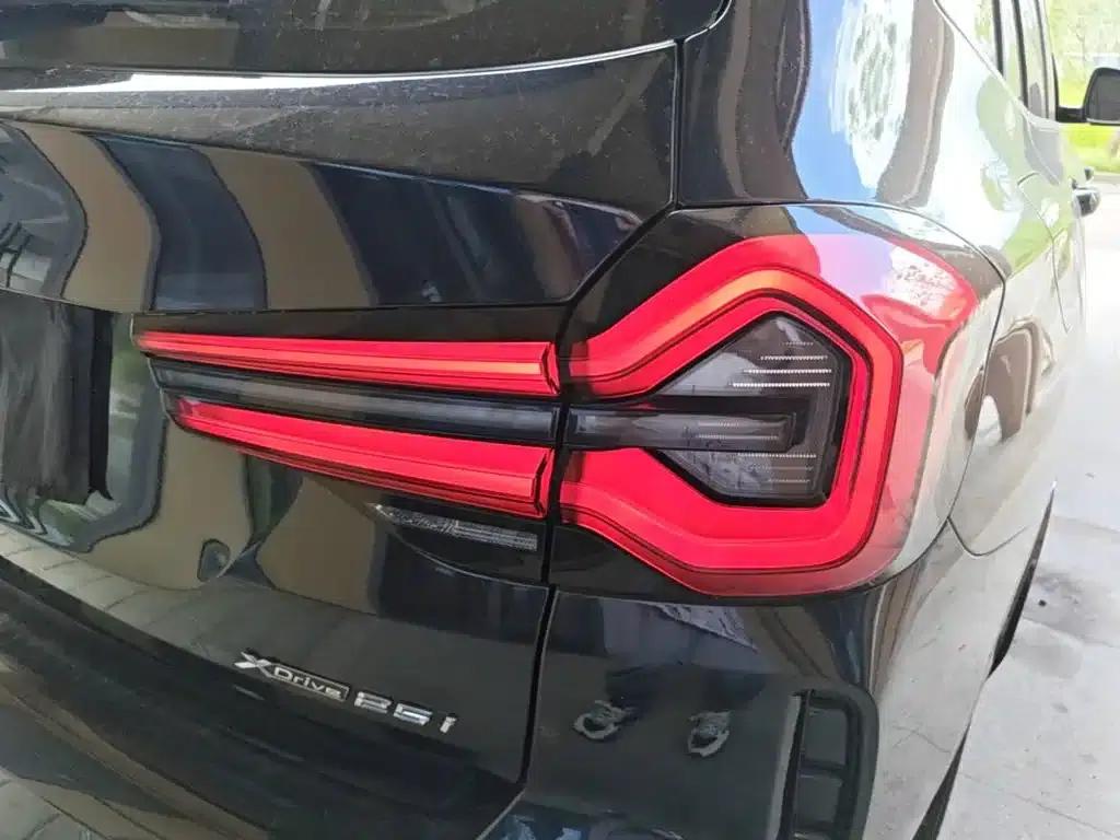 2023 BMW X3 xDrive25i M Sport Package — миниатюра 8