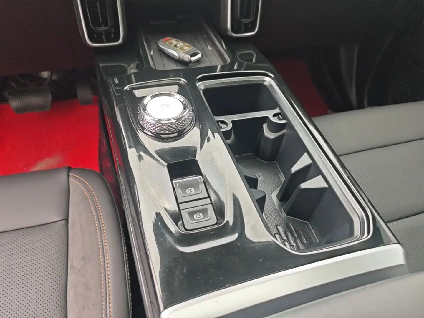 Haval DARGO 2021 2.0T DCT All-Wheel-Drive "Hao Tian Quan" Edition — миниатюра 16