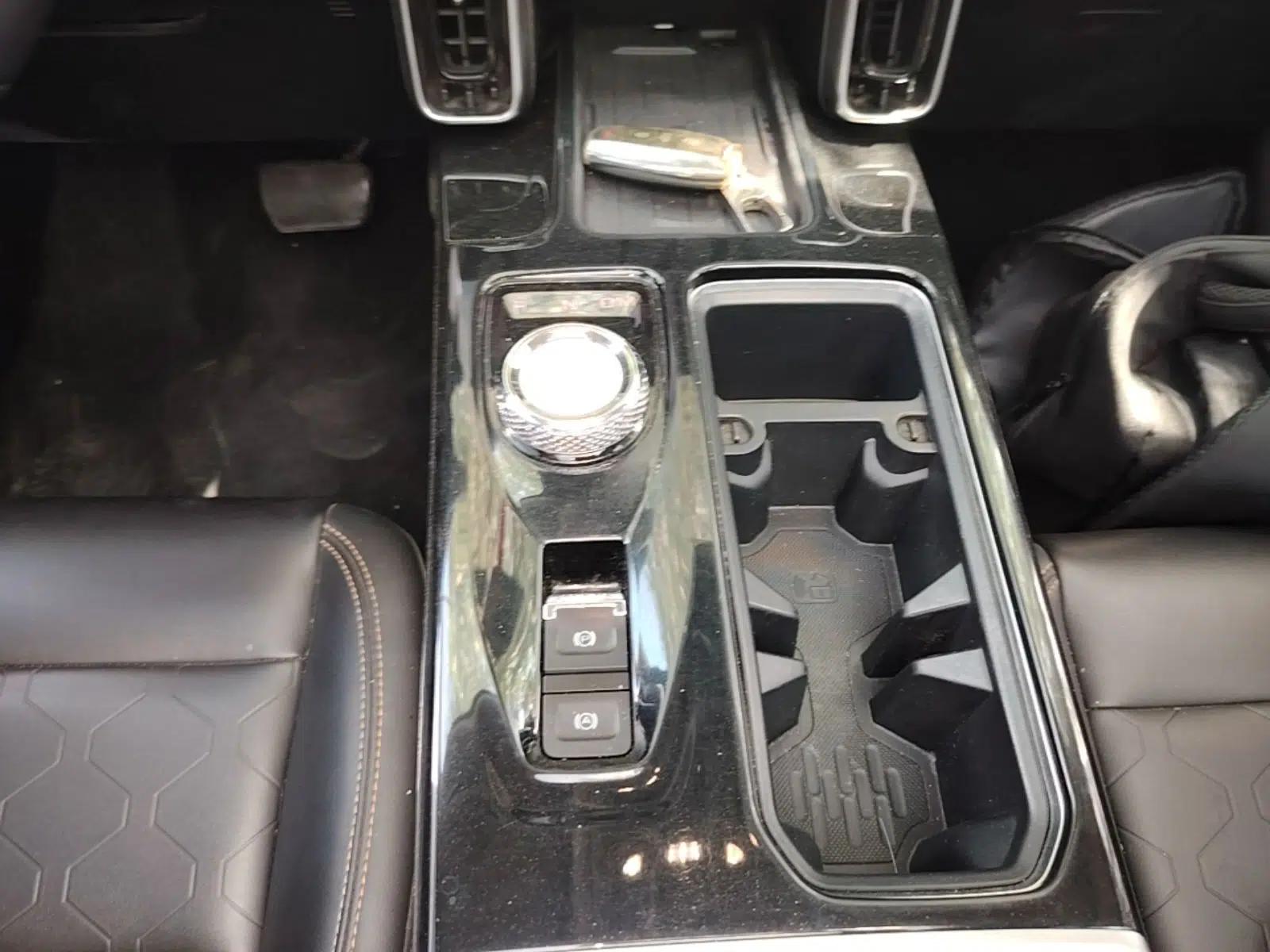 Haval DARGO 2021 1.5T DCT Two-Wheel Drive "Mǎquǎn" Edition — миниатюра 16