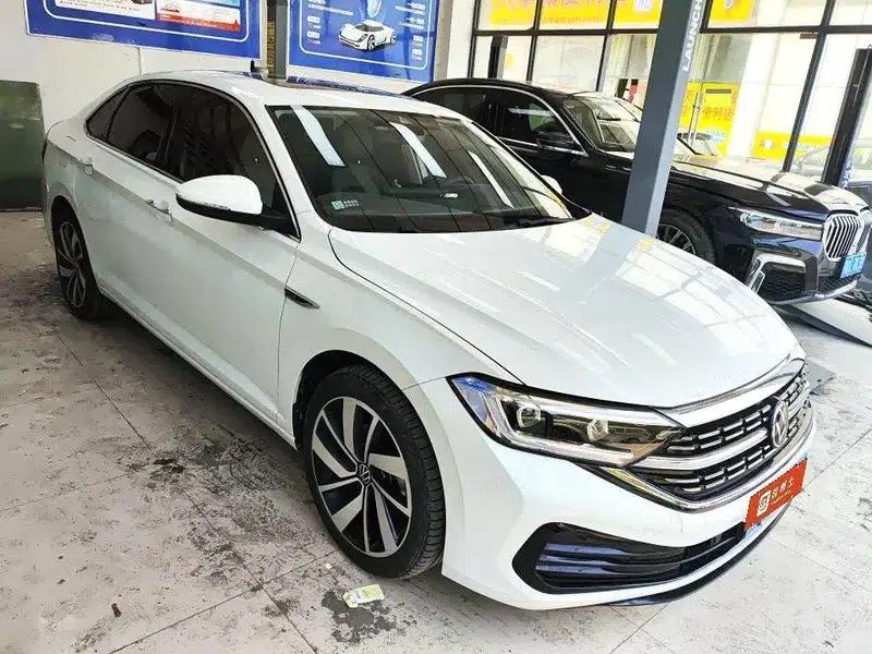 2025 Volkswagen Sagitar 300TSI DSG Excellence Edition — миниатюра 2