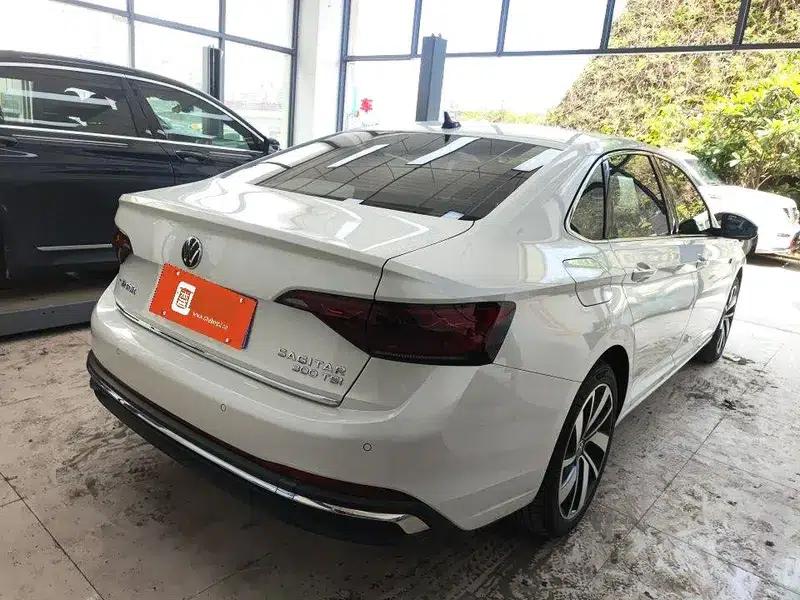 2025 Volkswagen Sagitar 300TSI DSG Excellence Edition — миниатюра 4