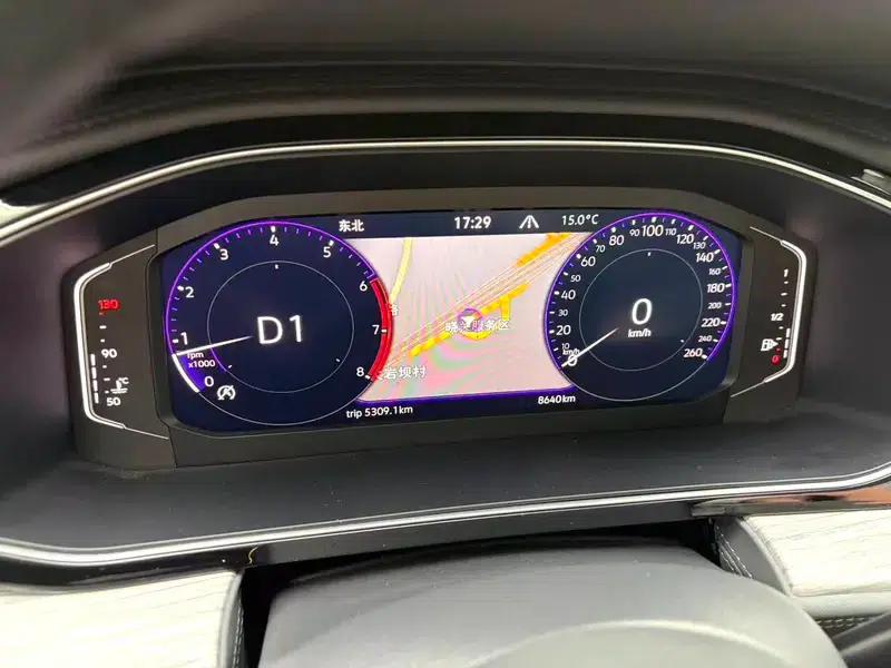 2025 Volkswagen Sagitar 300TSI DSG Excellence Edition — миниатюра 6