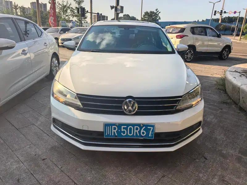 2015 Volkswagen Sagitar 230TSI Automatic Comfort Model — миниатюра 2