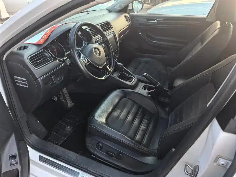 2015 Volkswagen Sagitar 230TSI Automatic Comfort Model — миниатюра 8