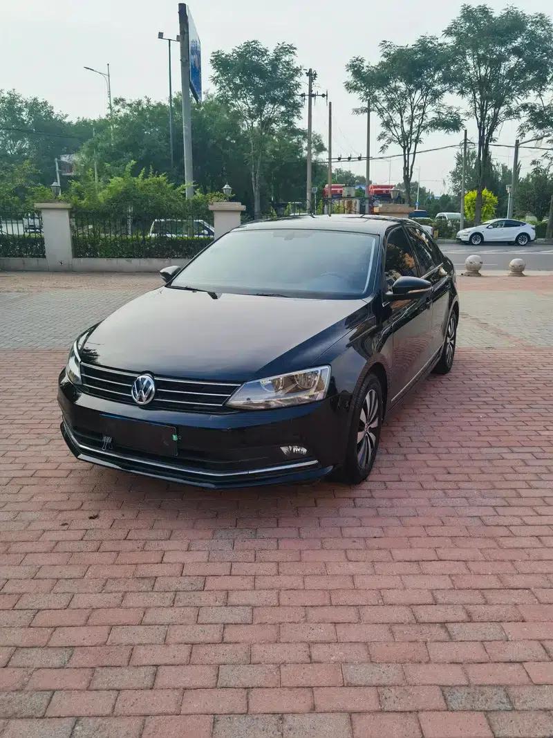 2018 Volkswagen Sagitar 1.6L Automatic Comfort Model — миниатюра 1