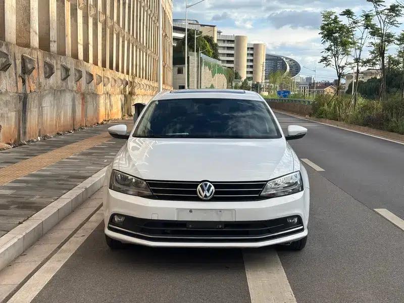 2018 Volkswagen Sagitar 1.6L Automatic Comfort Model — миниатюра 2