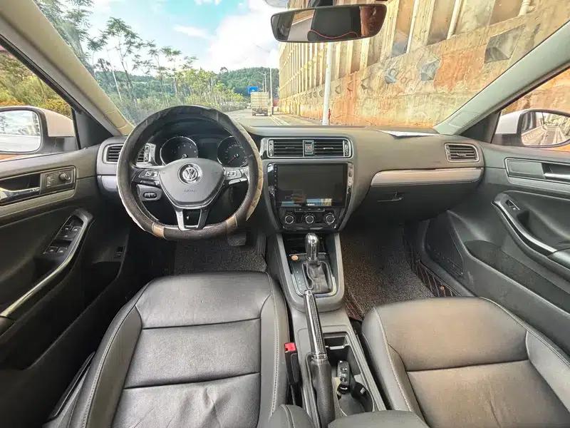 2018 Volkswagen Sagitar 1.6L Automatic Comfort Model — миниатюра 7