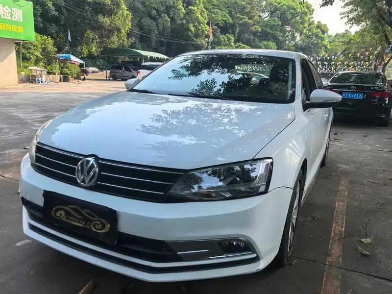2015 Volkswagen Sagitar 1.6L Automatic Fashion Edition — миниатюра 1