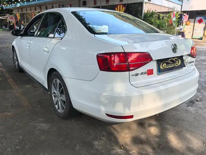 2015 Volkswagen Sagitar 1.6L Automatic Fashion Edition — миниатюра 4