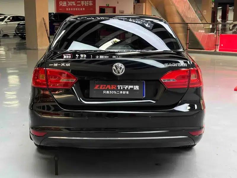 2014 Volkswagen Sagitar Facelift 1.6L Automatic Comfort Model — миниатюра 6