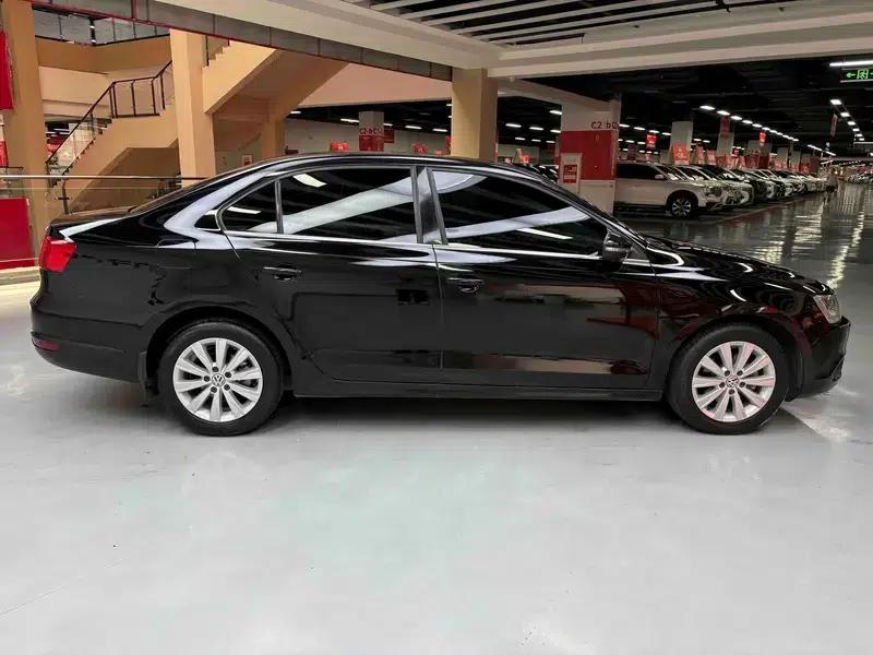 2014 Volkswagen Sagitar Facelift 1.6L Automatic Comfort Model — миниатюра 8