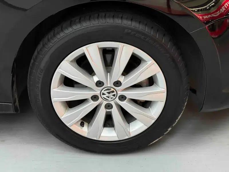 2014 Volkswagen Sagitar Facelift 1.6L Automatic Comfort Model — миниатюра 9
