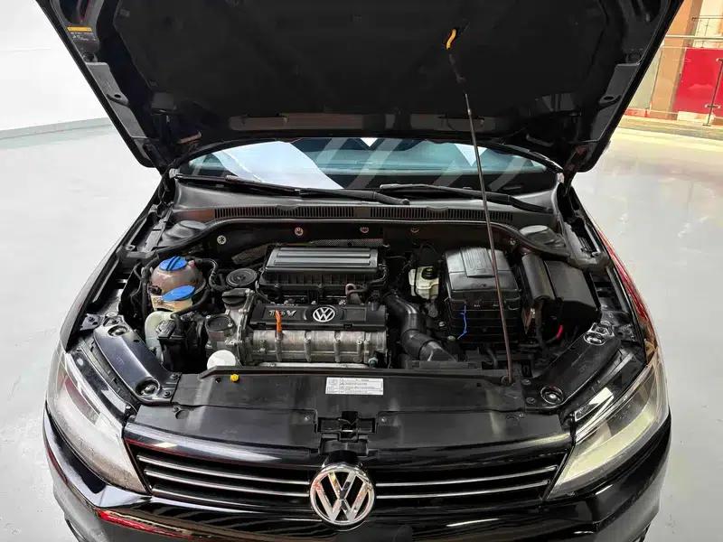 2014 Volkswagen Sagitar Facelift 1.6L Automatic Comfort Model — миниатюра 10