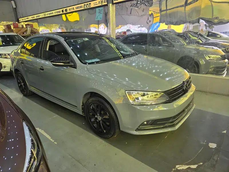 2015 Volkswagen Sagitar 230TSI Automatic Comfort Model — миниатюра 2