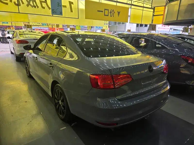 2015 Volkswagen Sagitar 230TSI Automatic Comfort Model — миниатюра 3