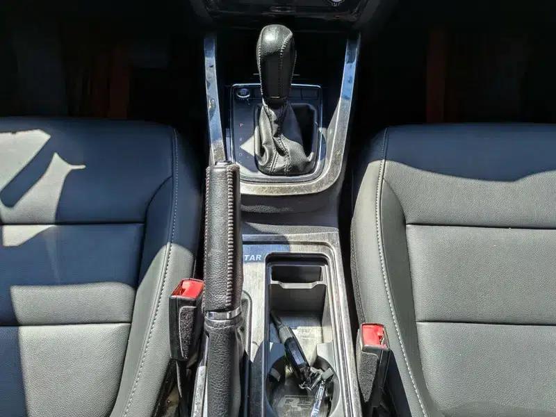 2017 Volkswagen Sagitar 1.6L Automatic Comfort Edition — миниатюра 11
