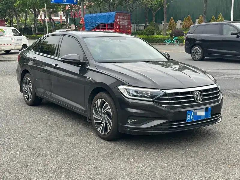 2021 Volkswagen Sagitar 280TSI DSG Super Edition — миниатюра 3