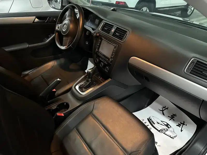 2014 Volkswagen Sagitar 1.6L Automatic Comfort Model — миниатюра 7