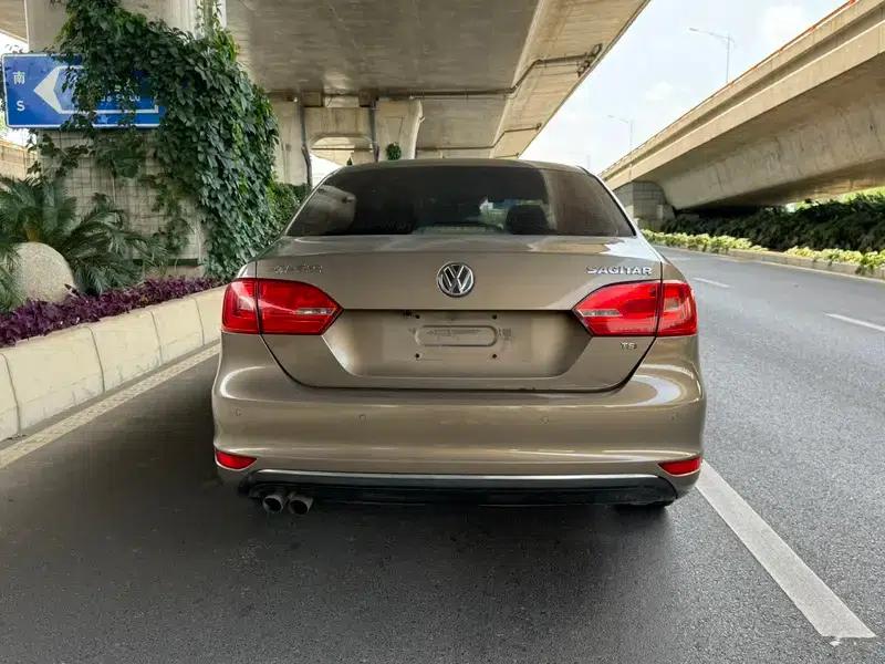 2014 Volkswagen Sagitar 1.4TSI Automatic Luxury — миниатюра 5