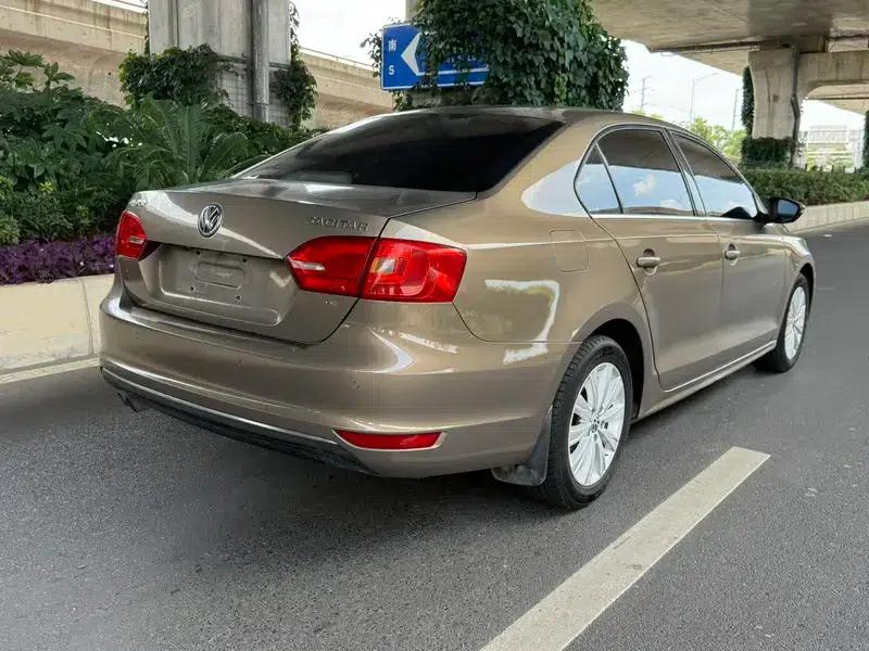 2014 Volkswagen Sagitar 1.4TSI Automatic Luxury — миниатюра 6