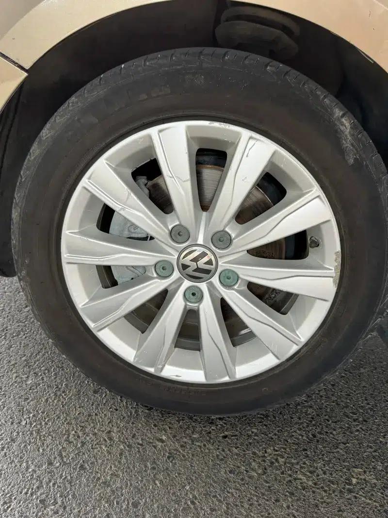 2014 Volkswagen Sagitar 1.4TSI Automatic Luxury — миниатюра 7