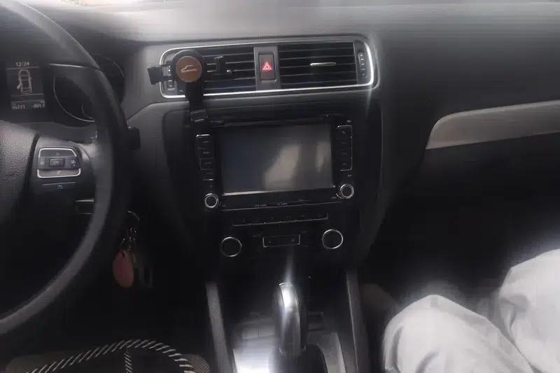 2014 Volkswagen Sagitar 1.4TSI Automatic Luxury — миниатюра 11