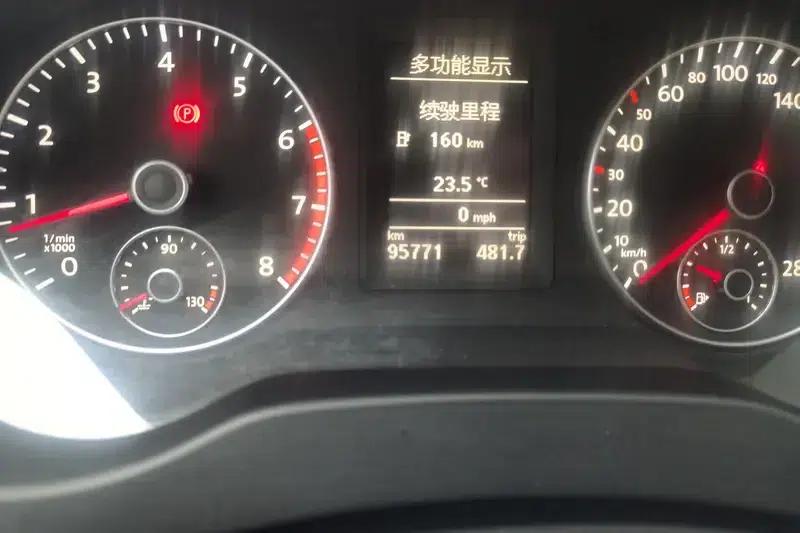 2014 Volkswagen Sagitar 1.4TSI Automatic Luxury — миниатюра 14